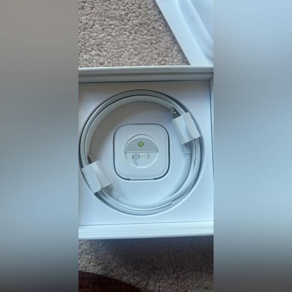 AirPods Pro - 2nd Generation - Picture 4 of 5